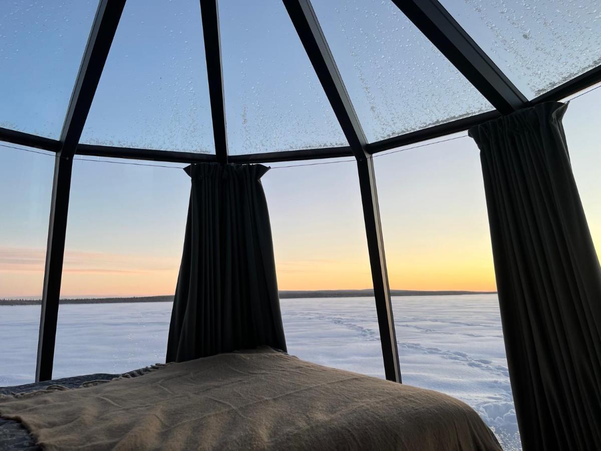 Vikajaervi Lake View Experience Igloos Рованіемі Екстер'єр фото