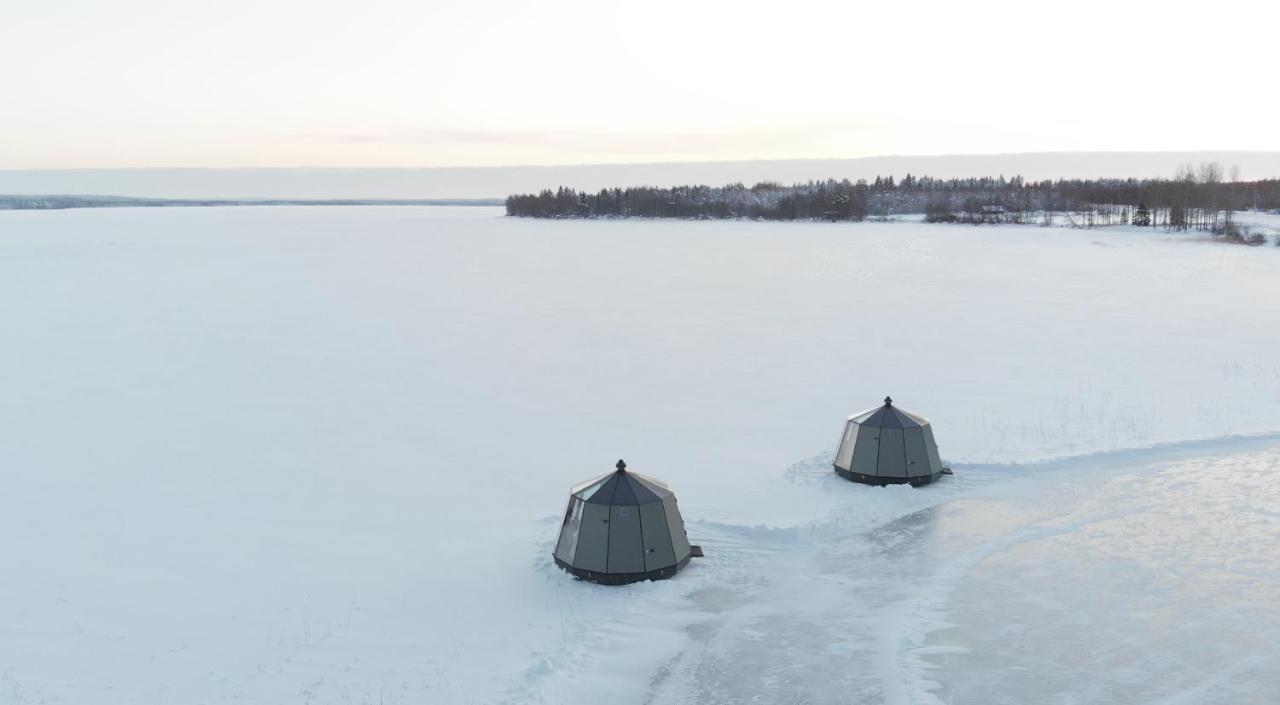 Vikajaervi Lake View Experience Igloos Рованіемі Екстер'єр фото