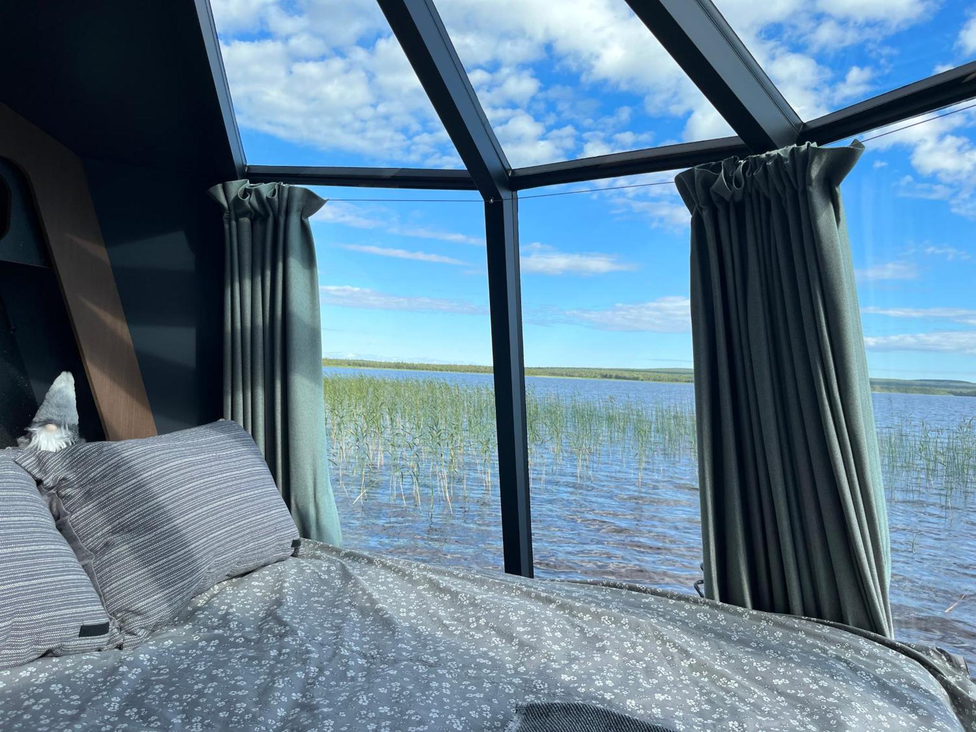 Vikajaervi Lake View Experience Igloos Рованіемі Екстер'єр фото