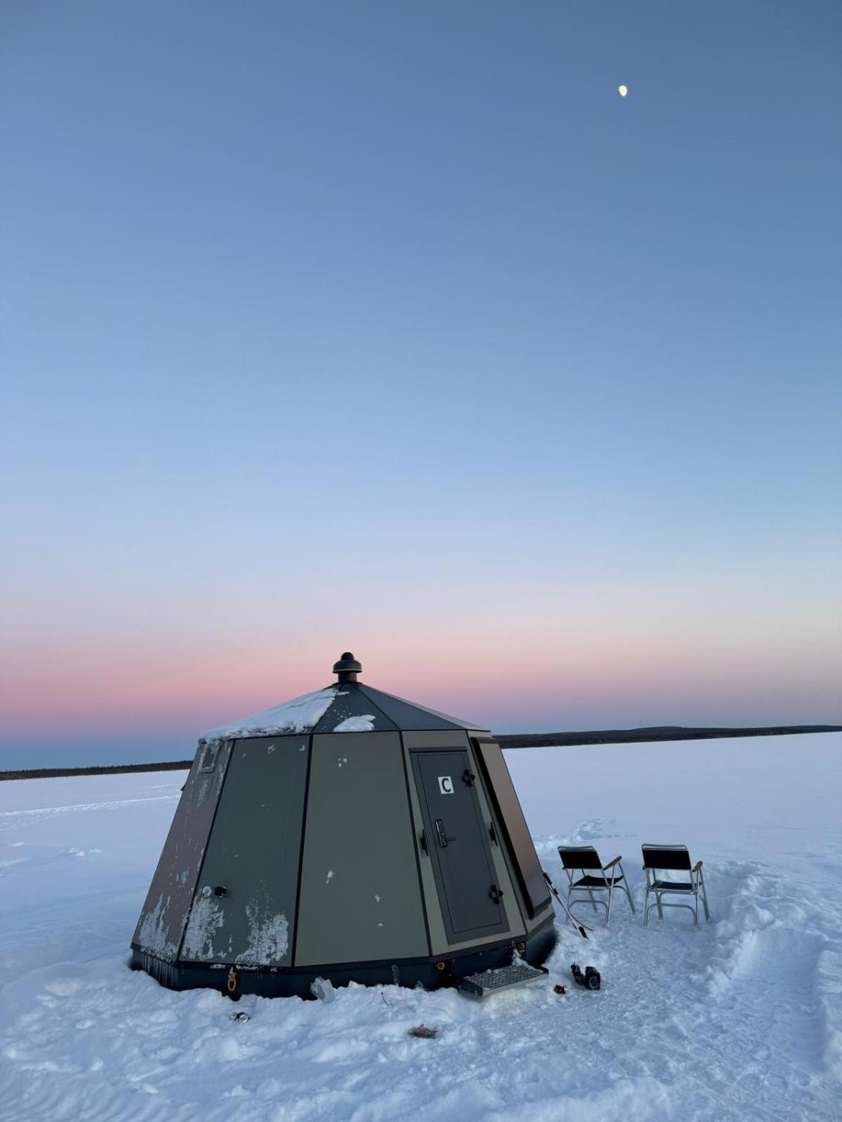 Vikajaervi Lake View Experience Igloos Рованіемі Екстер'єр фото