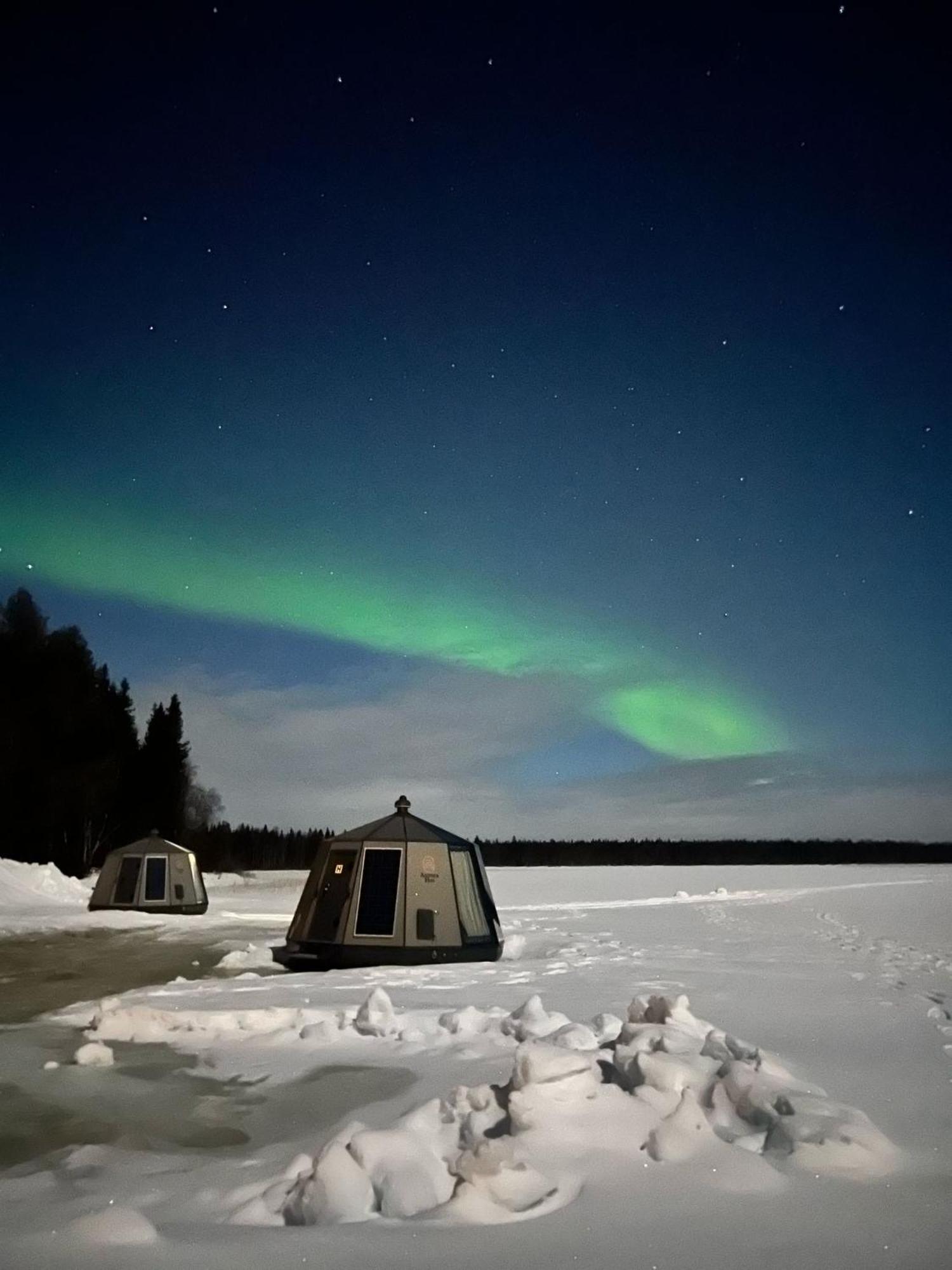 Vikajaervi Lake View Experience Igloos Рованіемі Екстер'єр фото