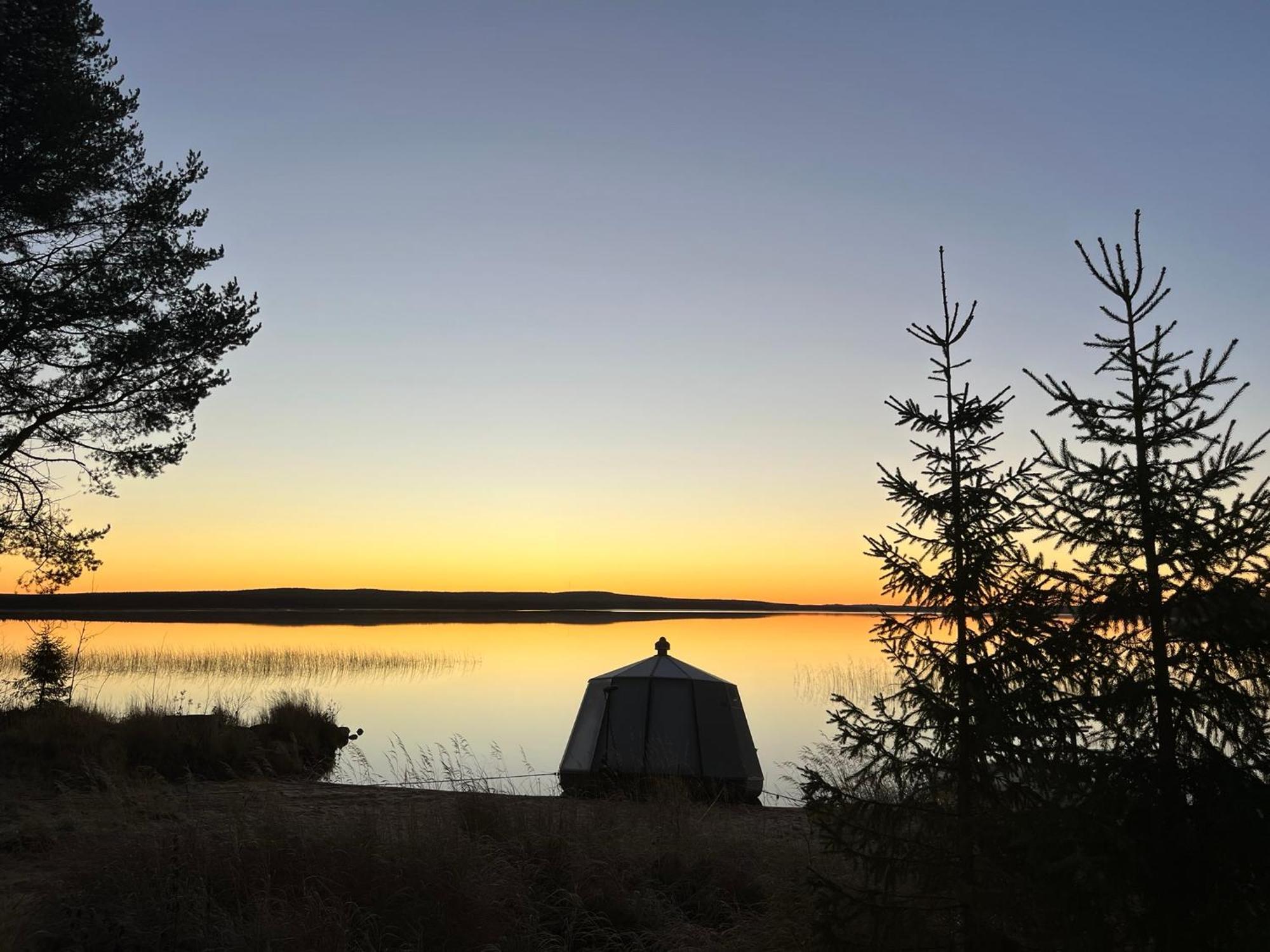 Vikajaervi Lake View Experience Igloos Рованіемі Екстер'єр фото
